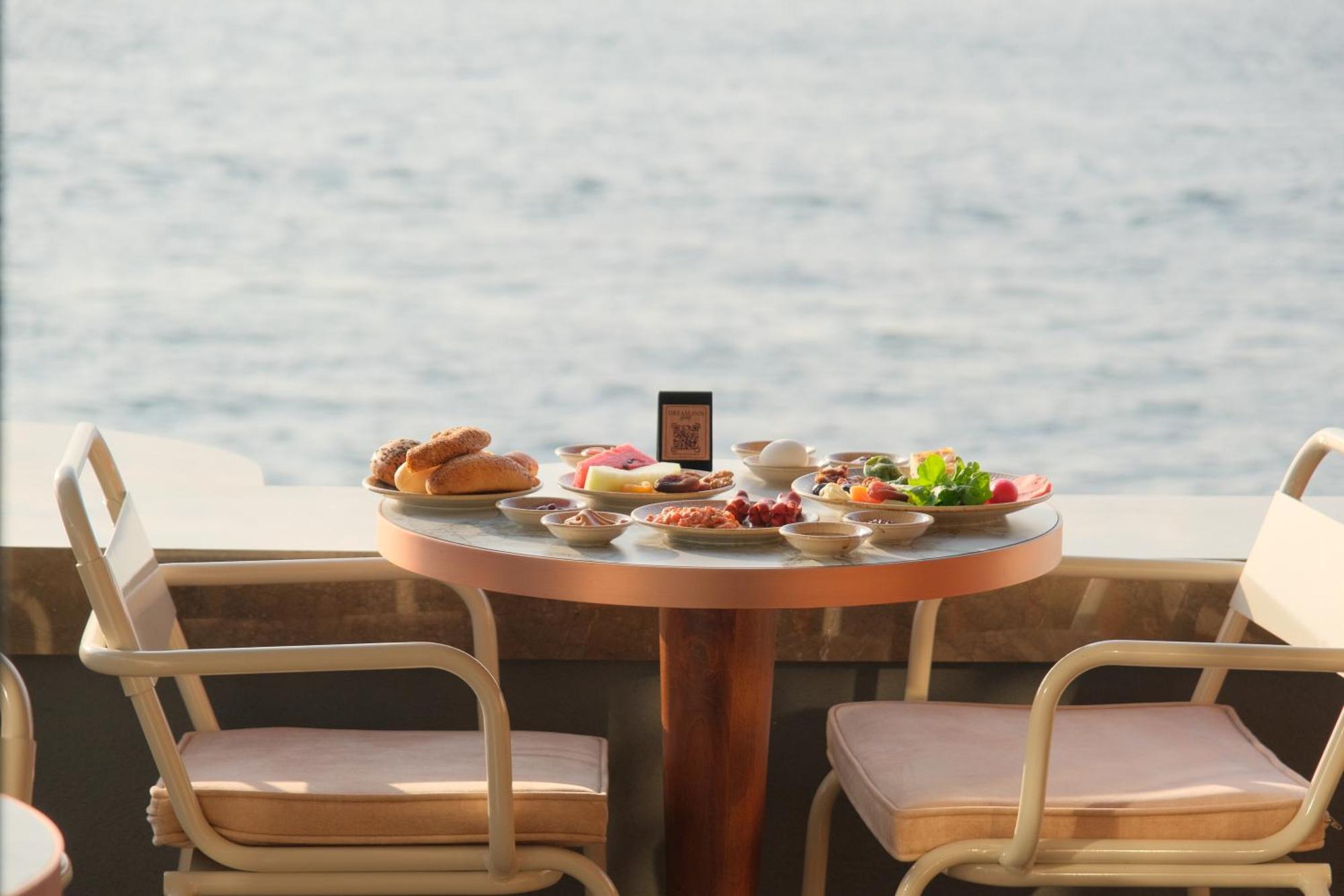Dream Inn Karakoey Bosphorus Истанбул Екстериор снимка
